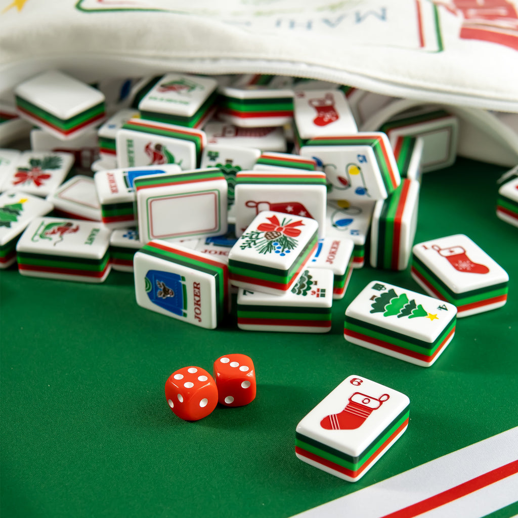 Holly Jolly Mahjong Set