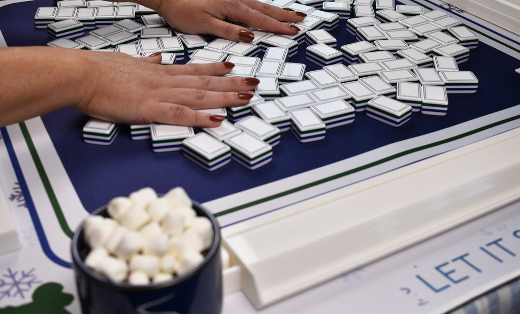 Let it Snow Mahjong Set