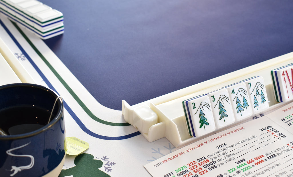 Let it Snow Mahjong Set