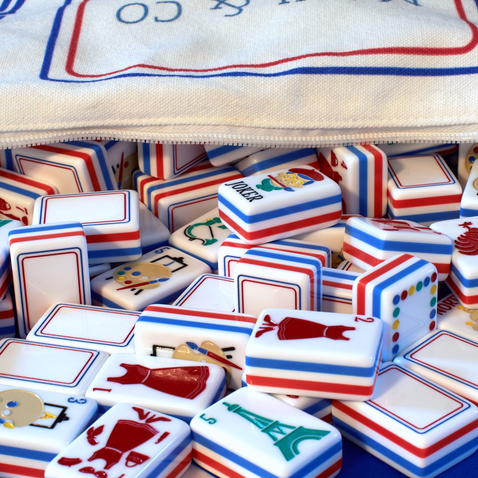 C'est La Vie Mahjong Set
